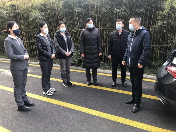 1584664757424493.jpg 三箭物業(yè)人在一線,防疫工作進(jìn)行時(shí)2.jpg